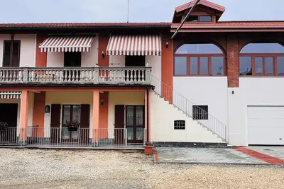 Image de Modern apartment with all comforts in the historic center of the town.