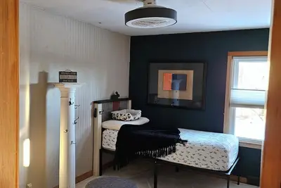 Image de Perfect 2-bedroom house for Eaa 2026 in Omro's quiet setting.