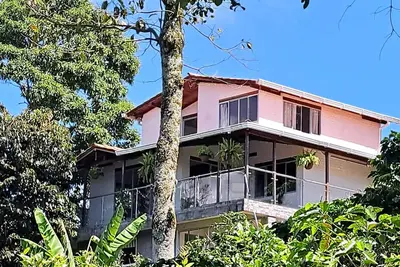 Image de Filindia maison spacieuse avec vue sur plantations de café