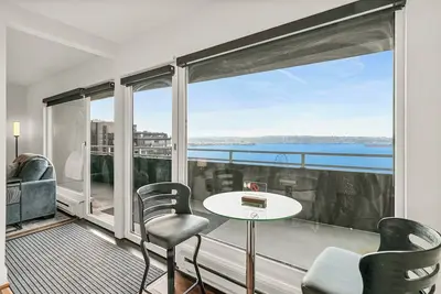 Image de Luxury, ocean view Condo with deck and indoor pool