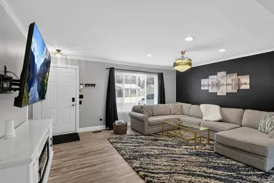 Image de Charming 3-bedroom house in excellent Troy with Ac