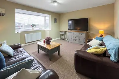 Image de 3 chambres à coucher à Chapel St. Leonards