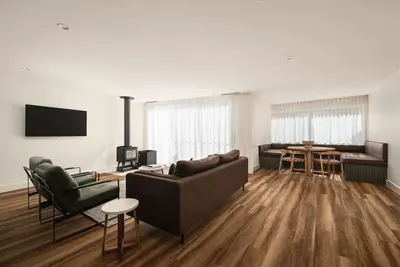 Image de Apartment One - Apartments on Gavan - Welcome to Your Luxurious Getaway at Apartments on Gavan.