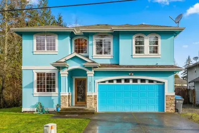 Image de Cozy 3br House with Lake View near Hiking Trails