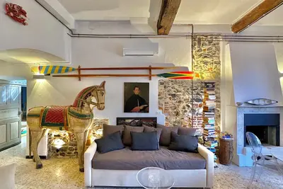 Image de Unique House: on the main square, sea view, air conditioning, 2 bathrooms, Spa