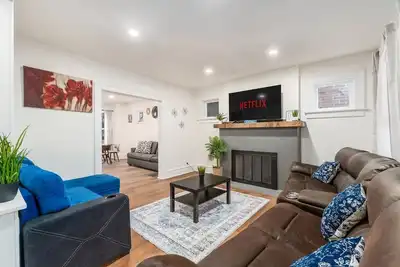 Image de Minutes to Hospital, Cozy 3br w/ Game Room, Family-Friendly