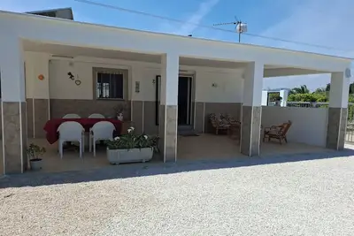 Image de Casa de campo con piscina, cerca de la playa, apta para familias, niños y mascotas.