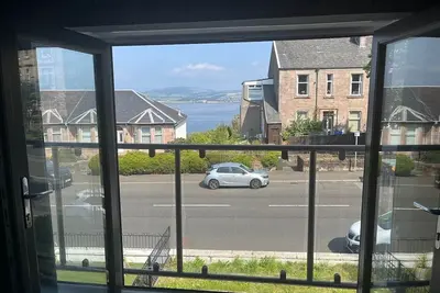 Image de Waterlillie - 15 mins from Glasgow Airport.