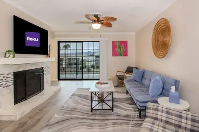 Image de Riverfront Condo w/ Pool & Spa, Community Launch Ramp & Dock - Small Dogs Ok!