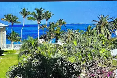 Image de Ocean View Beach access with pool 2 bed 2 bath condo close to Christiansted