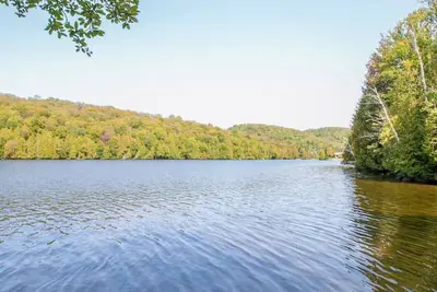 Grand chalet bord de lac