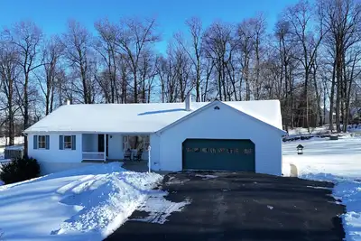 Image de Countryside Haven a Spacious 4-bedroom house in Quarryville