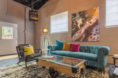 Image de Petaluma Warehouse Loft