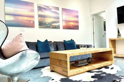 Image de Stylish 2 bed loft apartment.