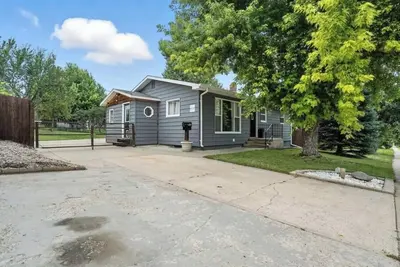 Image de Spacious 4-bedroom Sturgis Motorcycle Rally rental with Ac located in  Spearfish