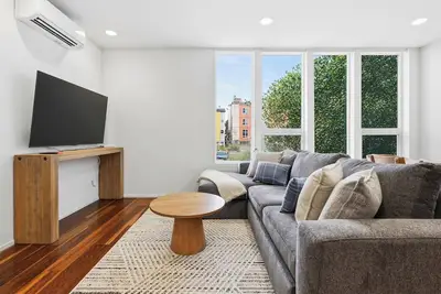 Image de Rooftop Retreat w/ Stunning Views | Ballard Gem