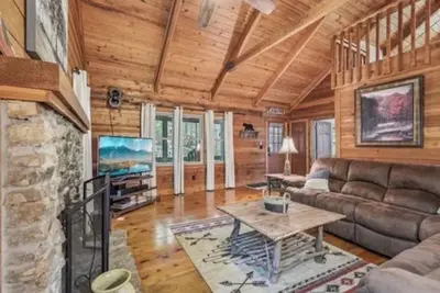 Image de New listing! Cabin Mountain Escape Near Atlanta -  Friends • Family • Romantic