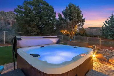 Image de Sedona Desert Hideaway: Luxurious 3br home with stunning red rock views.