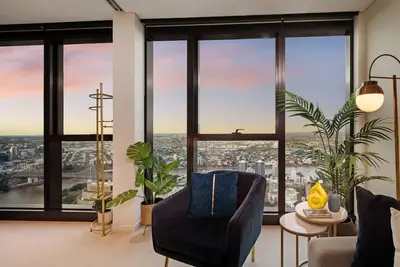 Image de Gatsby Escape | Skytower L71: Views, Pool, Parking