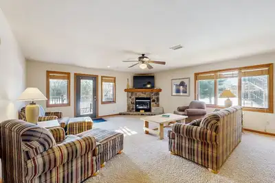 Image de Golf Course View Condo, w/ Jetted Tub, Fireplace, Shared Pool & Hot tub