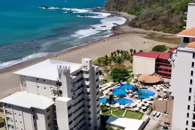 Image de Oceanfront Sunset Condo in Jacó • Spacious & Stunning Views