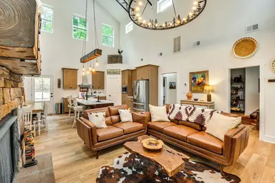 Image de Trails Within 2 Miles! Highlands Nature Escape