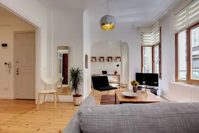 Image de Cozy 2-bedroom apartment in Şişli, steps away from Osmanbey metro