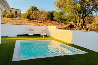 Image de Agréable appartement pour 4 personnes avec piscine privée, Wifi, climatisation, Tv et terrasse