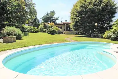 Image de Belle maison de vacances privée avec piscine privée, climatisation, Wifi, Tv et terrasse