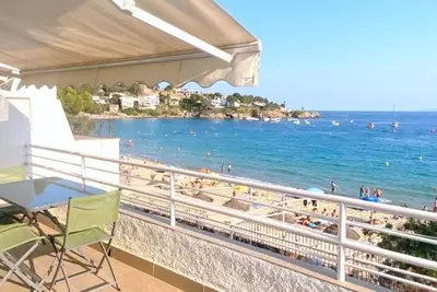 Image de Bel appartement à Roses, 2 chambres, terrasse, parking privé