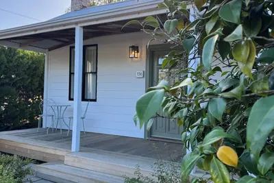 Image de Una’s Cottage - a renovated cottage, with vintage charm and modern elements.