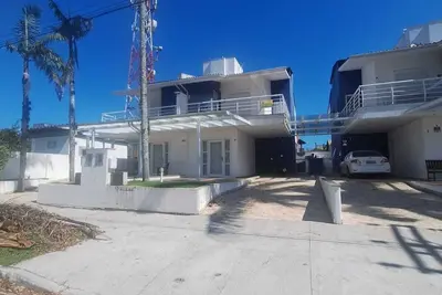 Norte da Ilha Praia Daniela premium house