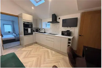 Image de Cozy Flat A near City Centre 2 Bedrooms