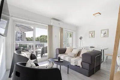 Urbana Domus Cabrera 401