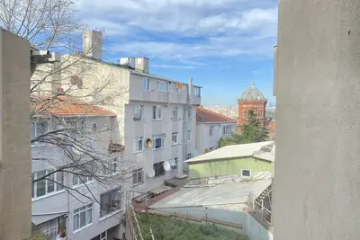 Image de Central & Comfortable Flat in Historic Balat