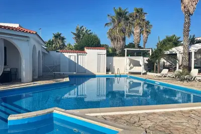 Image de Relaxing Apartments with pool, 30m from the sea-inside Pizzo Natural Park