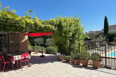 Image de Villa climatisée piscine clôturée Mouries Alpilles  8 pers