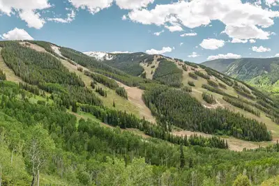 Image de Ski-In/Out 3br Condo | Views + Fireplace & Hot Tub