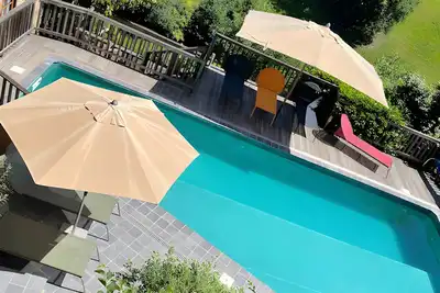 Image de Cottage « Le Pentadou – Gîte Le Patio » avec piscine partagée, terrasse privée et Wi-Fi