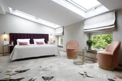 Image de Romantic Hideaway with Ambient Lighting | 2 Units