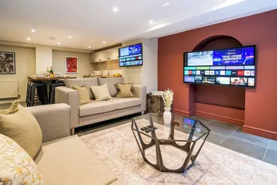 Image de Fantastic 6-bedroom house close to Shrewsbury town - Pass the Keys