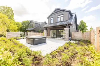 Image de Sturgeon Lake Retreat w Hot Tub!