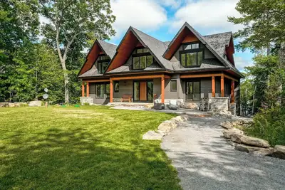 Image de Luxury Cottage on Twelve Mile Lake