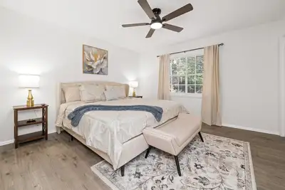 Image de Beacon Grove Retreat – Patio • Washer/Dryer • WiFi