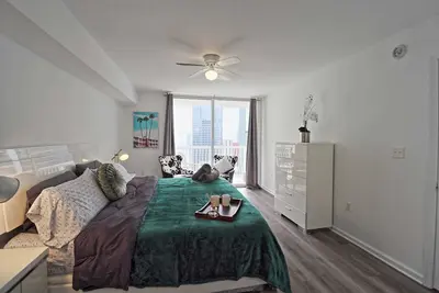 Image de Modern 1br At Brickell Bay Club by OneLuxStay