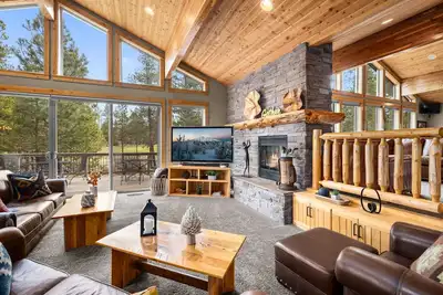 Image de New Listing | The Masters Lodge Introductory Summer 2026 Special Included!