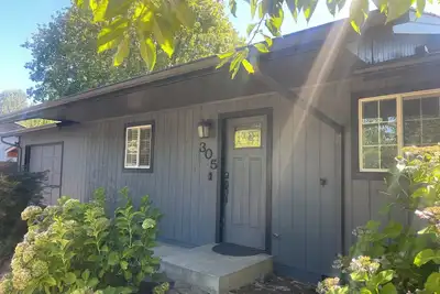 Image de Cozy, 3br retreat near Freeway, Fishing & Golfing