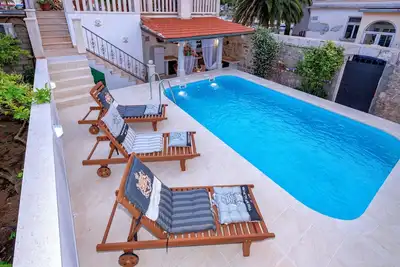 Image de Perfect 3-bedroom 4 bathrooms villa waterfront with pool, Bbq, panoramic sea view