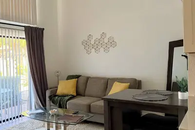 Image de 2-bedroom villa in Dr. Phillips community. Close to allmajor theme parks.