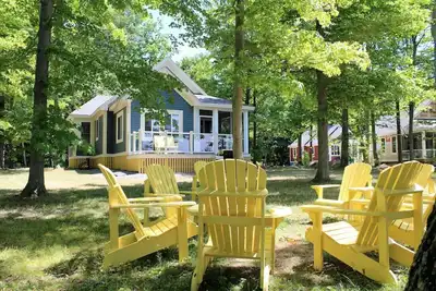 Image de Prime Waterfront Cottage on Sandbanks Area Resort